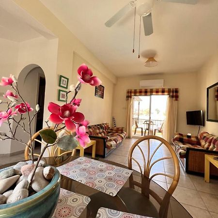 Sirena Kings Apartment Paphos Ngoại thất bức ảnh