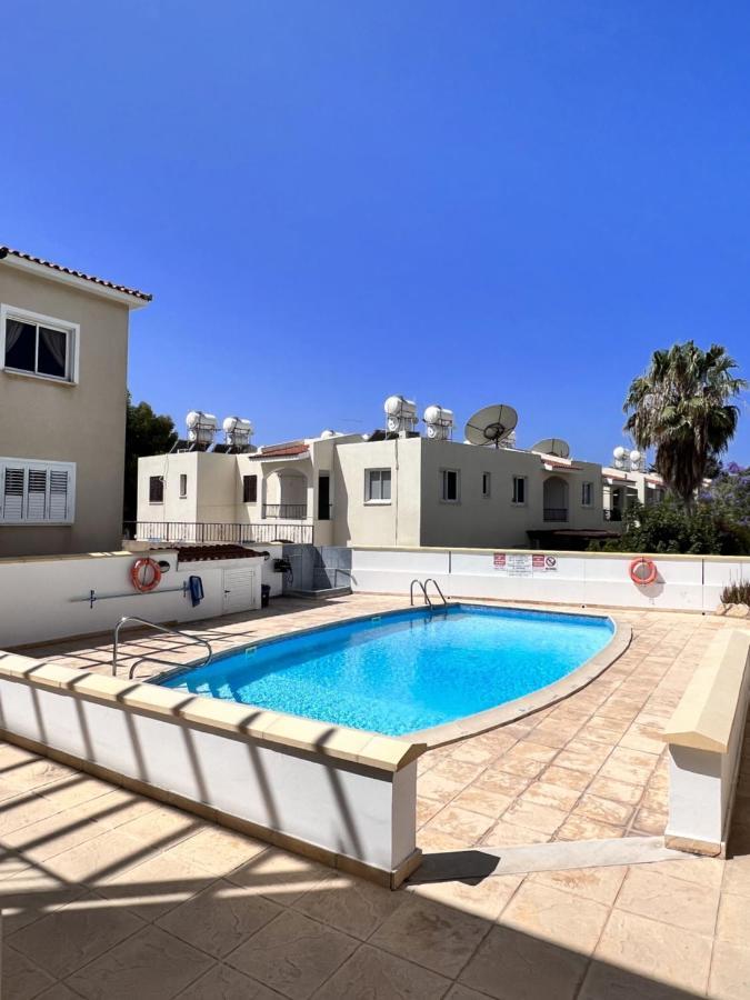 Sirena Kings Apartment Paphos Ngoại thất bức ảnh