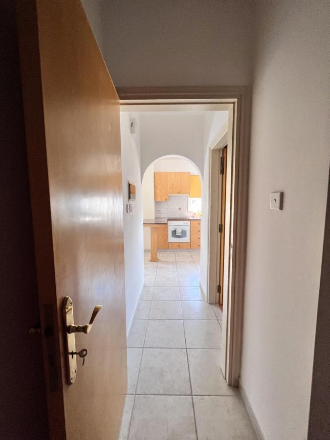 Sirena Kings Apartment Paphos Ngoại thất bức ảnh