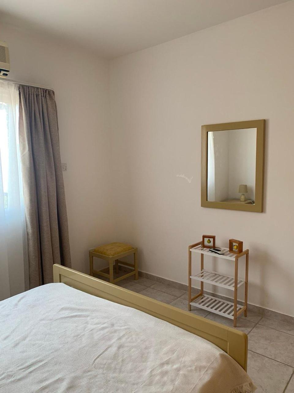 Sirena Kings Apartment Paphos Ngoại thất bức ảnh