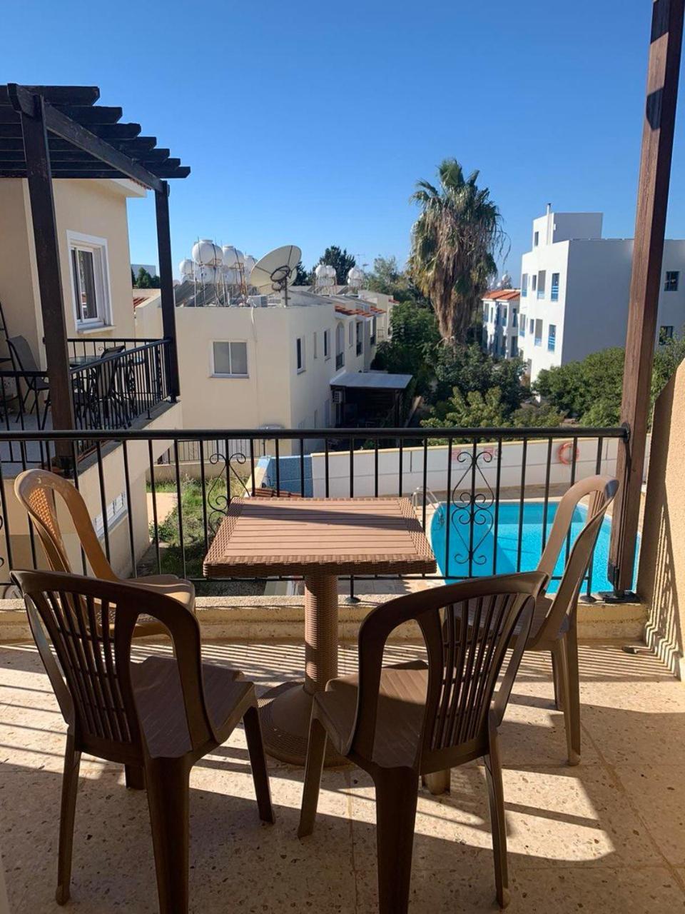 Sirena Kings Apartment Paphos Ngoại thất bức ảnh