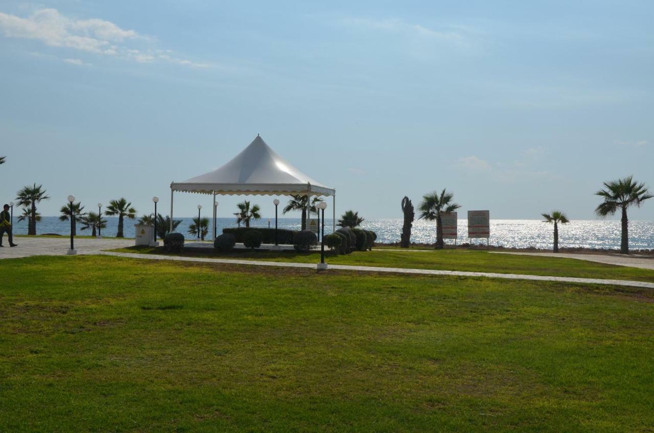 Sirena Kings Apartment Paphos Ngoại thất bức ảnh