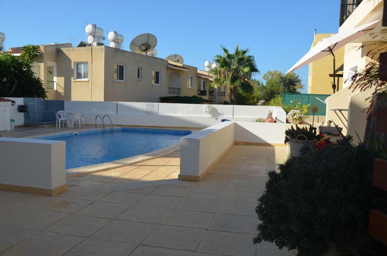 Sirena Kings Apartment Paphos Ngoại thất bức ảnh
